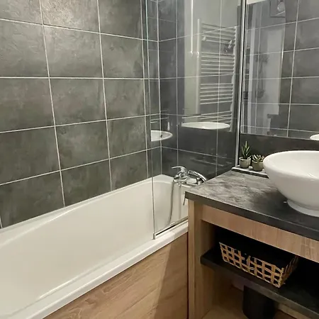 Lumineux Avec Balcon, Proche Des Pistes - 4 Personnes - Fr-1-832-6 * Валь-Торанс