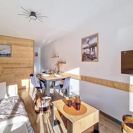 Daire Lumineux Avec Balcon, Proche Des Pistes - 4 Personnes - Fr-1-832-6 *