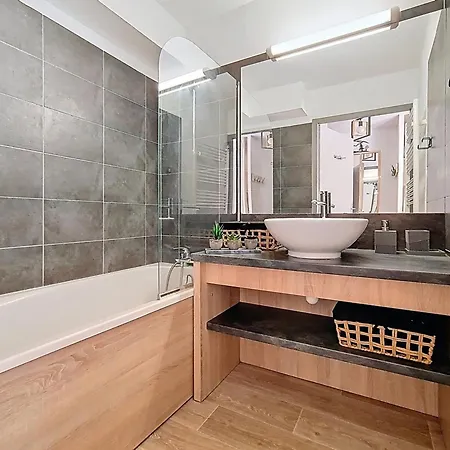 Lumineux Avec Balcon, Proche Des Pistes - 4 Personnes - Fr-1-832-6 Val Thorens